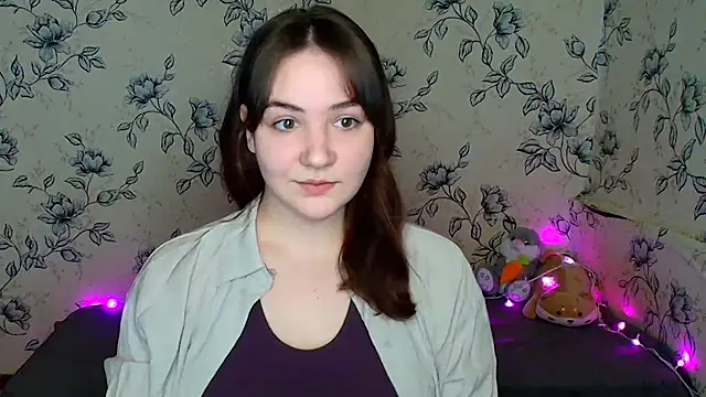 OliviaMontgommery online show from March 13, 3:40 pm