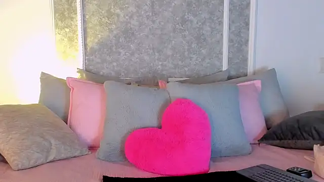  victoriaa  lois online show from January 8, 8:44 pm