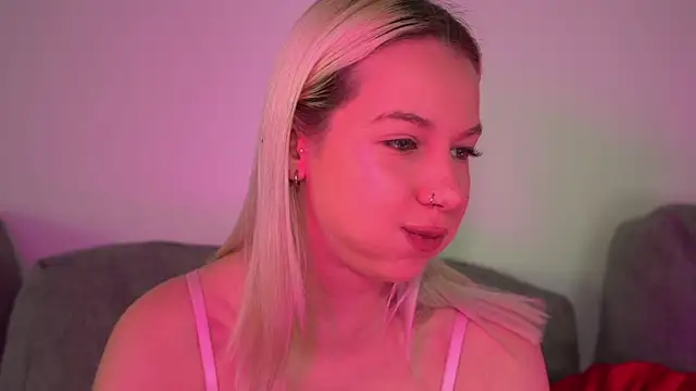 RanyThomson online show from April 26, 8:45 am