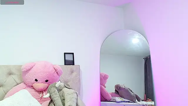 SoofiKiss online show from November 19, 10:32 pm