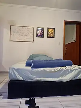 Snapshot of SweetGoodBoy22 chatting on October 10, 7:35 pm SweetGoodBoy22 online show from October 10, 7:35 pm