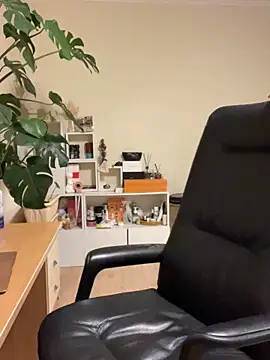 latava online show from October 24, 3:30 pm