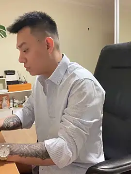 latava online show from November 8, 3:23 pm