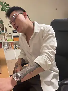 latava online show from November 18, 5:39 pm