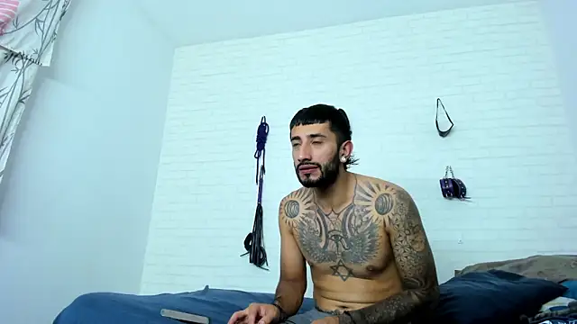 sofiandnick smith online show from March 14, 3:45 am