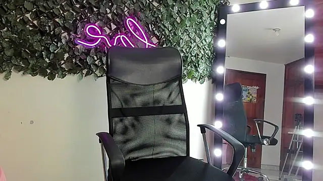 Samanta Ortiz online show from November 25, 7:03 pm