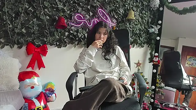 Samanta Ortiz online show from December 5, 7:10 pm