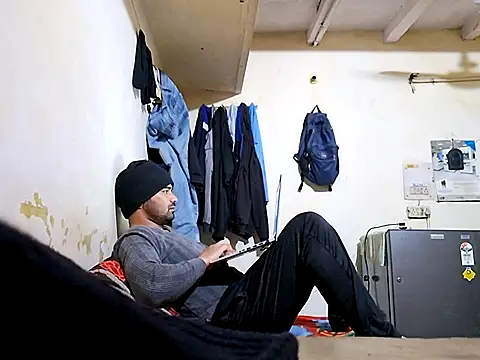 Snapshot of Nabieva12 chatting on February 2, 1:32 pm Nabieva12 online show from February 2, 1:32 pm