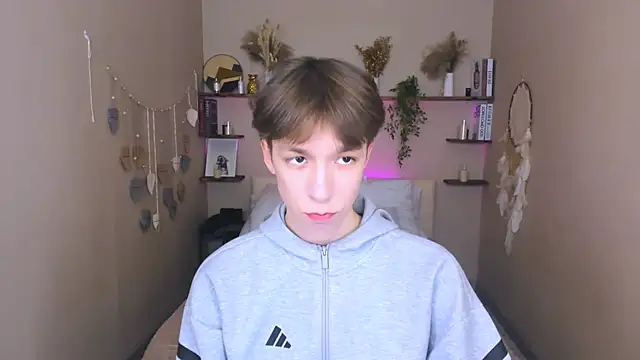 MarkBranston online show from November 11, 8:53 pm