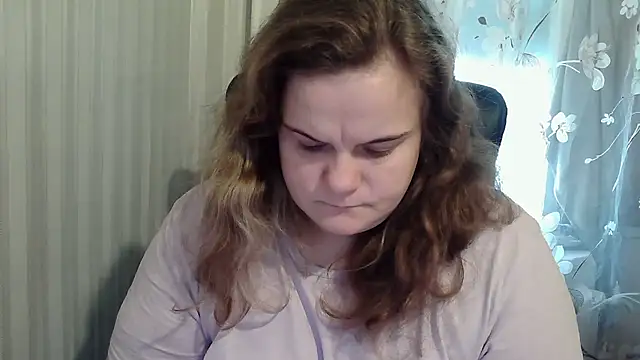 Snapshot of HarmonyKarera chatting on October 19, 8:04 am HarmonyKarera online show from October 19, 8:04 am