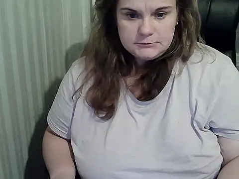 Snapshot of HarmonyKarera chatting on October 20, 9:48 pm HarmonyKarera online show from October 20, 9:48 pm