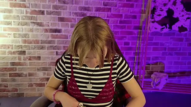 Snapshot of swag_evalution chatting on October 16, 8:37 am swag evalution online show from October 16, 8:37 am