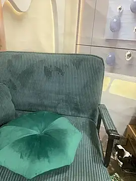 Azura a online show from April 17, 12:35 am