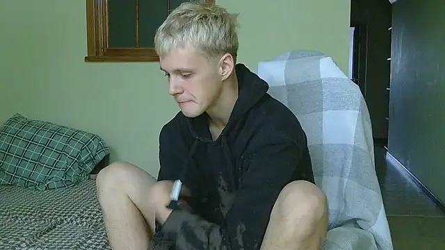 Snapshot of _Timmy_Boy_ chatting on October 20, 7:20 am  Timmy Boy  online show from October 20, 7:20 am