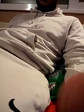 arksex32 online show from May 2, 3:33 am