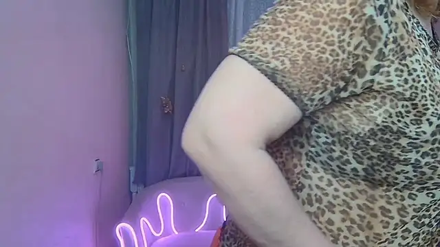 VestaWoody online show from January 12, 7:24 am