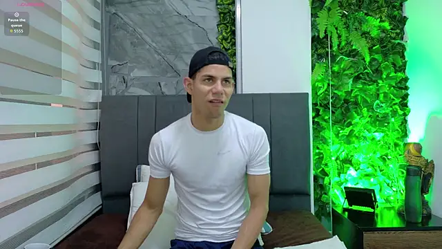 samirscott online show from April 10, 12:32 pm