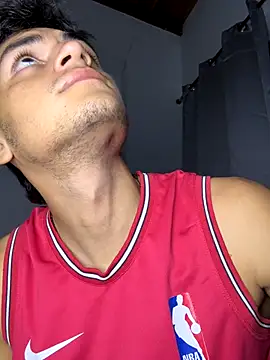 Snapshot of Monson_cl2 chatting on October 24, 5:04 am Monson cl2 online show from October 24, 5:04 am