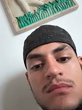 Snapshot of Monson_cl2 chatting on March 8, 8:56 pm Monson cl2 online show from March 8, 8:56 pm