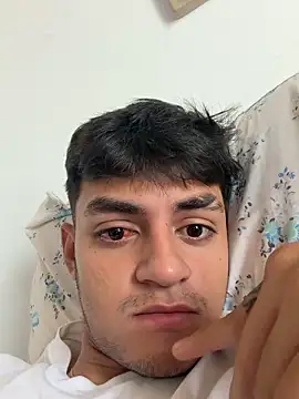 Snapshot of Monson_cl2 chatting on April 1, 12:28 pm Monson cl2 online show from April 1, 12:28 pm