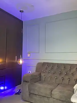 Rose monroee online show from March 18, 7:39 pm