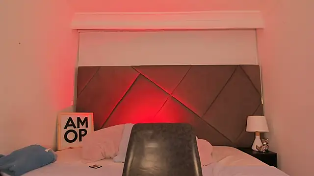 Snapshot of thiago_occonor chatting on October 13, 1:00 pm thiago occonor online show from October 13, 1:00 pm