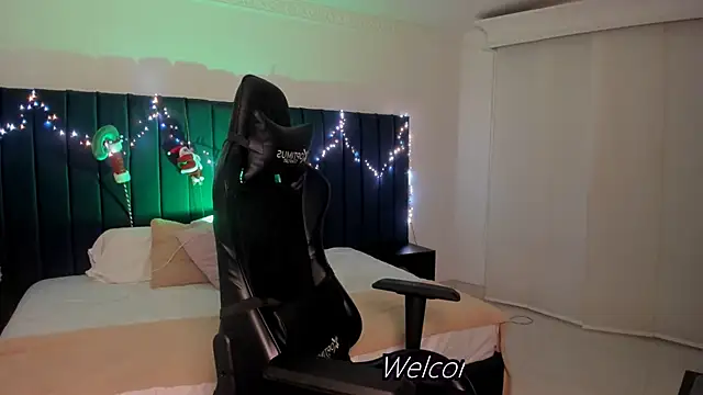 Snapshot of thiago_occonor chatting on December 23, 4:10 am thiago occonor online show from December 23, 4:10 am