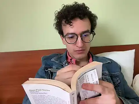 Snapshot of Poeta98@xh chatting on October 4, 1:53 pm Poeta98xh online show from October 4, 1:53 pm