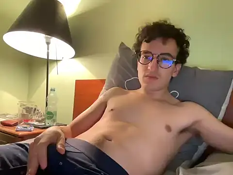 Snapshot of Poeta98@xh chatting on November 5, 7:58 pm Poeta98xh online show from November 5, 7:58 pm