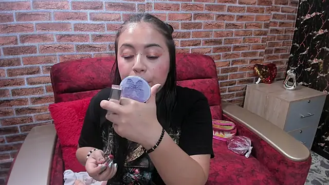 Snapshot of ADAIRA_CALLIE chatting on October 21, 11:11 am ADAIRA CALLIE online show from October 21, 11:11 am