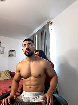 Ezzio Scolaro online show from November 12, 12:16 pm