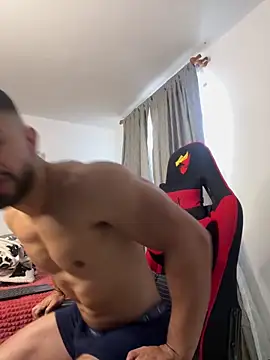 Ezzio Scolaro online show from November 22, 12:37 pm