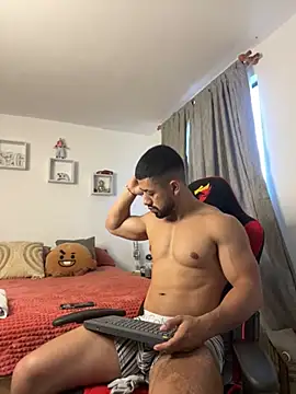 Ezzio Scolaro online show from November 25, 12:05 pm