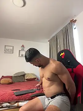 Ezzio Scolaro online show from February 20, 10:21 pm