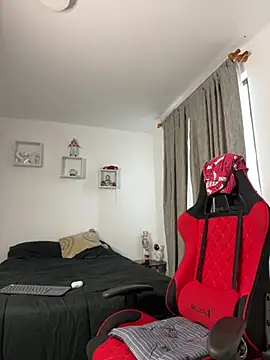 Ezzio Scolaro online show from March 5, 10:06 pm