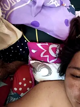 wildmamahana08 online show from March 15, 6:19 am