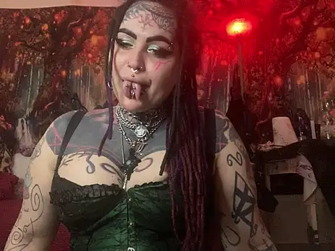 Snapshot of nyxvelon chatting on February 13, 9:22 pm nyxvelon online show from February 13, 9:22 pm