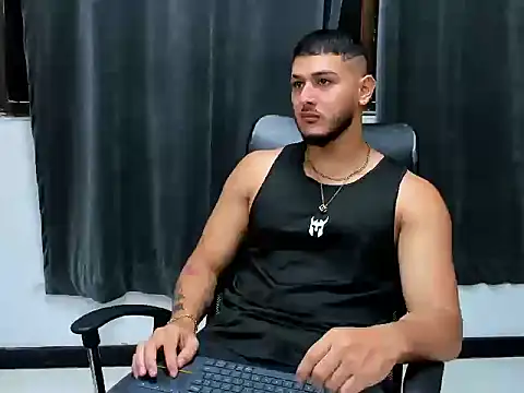 jasonshaw25 online show from February 27, 5:35 pm