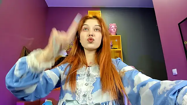 Snapshot of Oki_Mie chatting on November 10, 2:49 pm Oki Mie online show from November 10, 2:49 pm