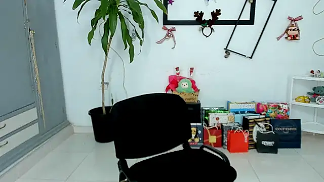 Gregorii adams online show from January 10, 6:09 pm