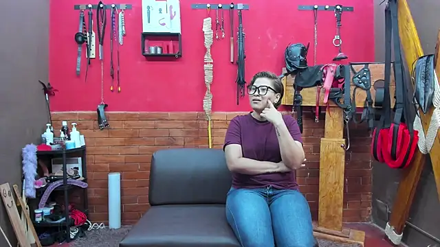 Jacki Fire online show from March 22, 7:39 pm