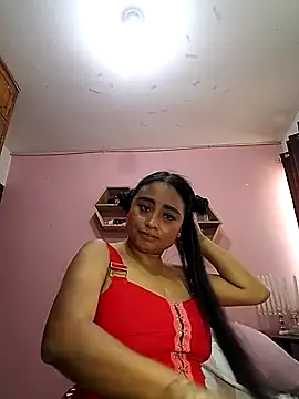 Snapshot of Alice-bolton- chatting on October 25, 4:35 pm Alice-bolton- online show from October 25, 4:35 pm