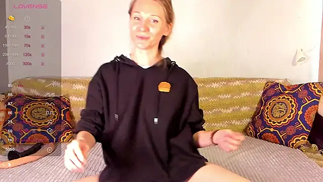 Amalia Mio online show from October 19, 8:04 am