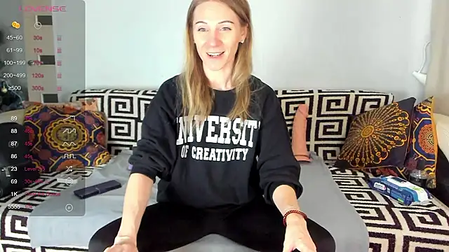 Amalia Mio online show from February 19, 8:21 am