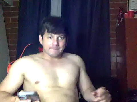 Snapshot of kaspar_6 chatting on November 3, 11:26 pm kaspar 6 online show from November 3, 11:26 pm