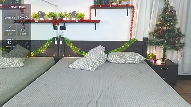 Cute Mike online show from December 18, 1:44 am