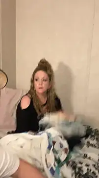 amandatheblondewife online show from July 7, 4:59 am