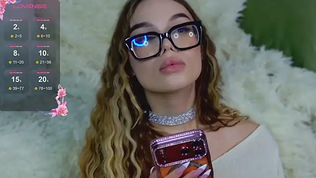 Snapshot of DianaRizz chatting on March 1, 4:53 pm DianaRizz online show from March 1, 4:53 pm