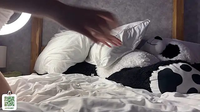 notecarret online show from February 26, 9:47 pm