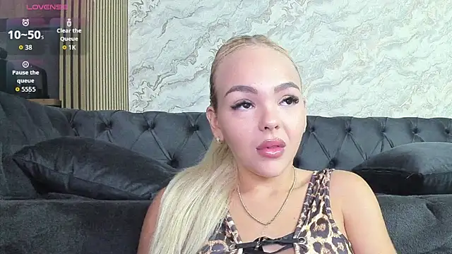 Daisy Abby03 online show from October 11, 5:28 am